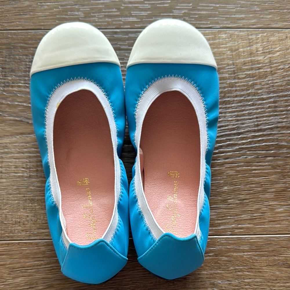 Pretty Ballerinas - Blue and White Kids Dress Shoes, made in Spain